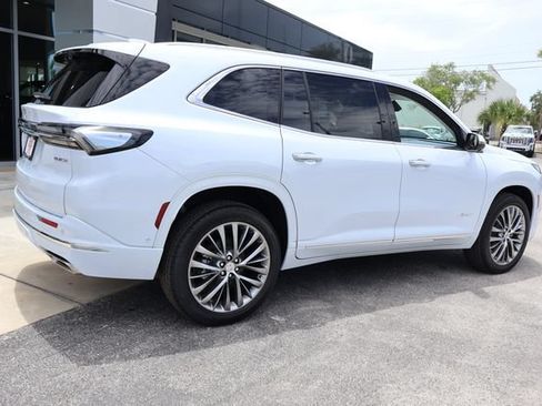 New 2026 Buick Enclave Avenir w/ Super Cruise Package AWD/4WD image 9