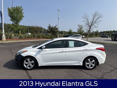 Used 2013 Hyundai Elantra GLS FWD image 9