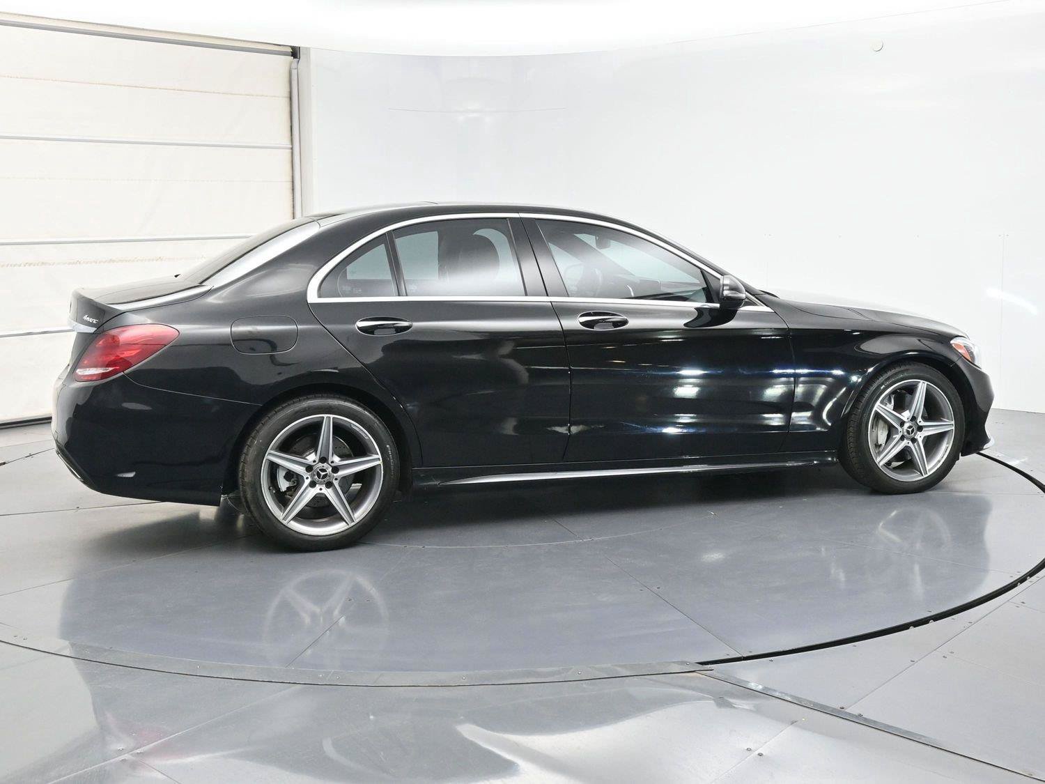 Used 2018 Mercedes-Benz C 300 4MATIC Sedan image 26