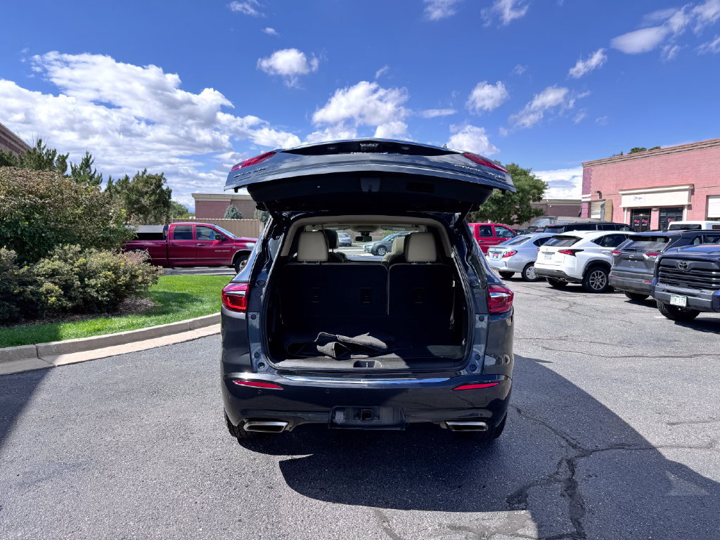 Used 2018 Buick Enclave Premium AWD/4WD image 12
