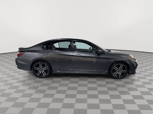 Used 2017 Honda Accord Sport Special Edition image 7