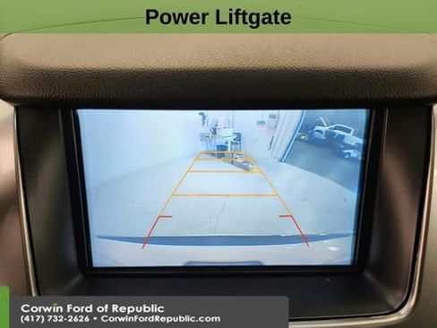 Used 2017 Chevrolet Suburban Premier image 21