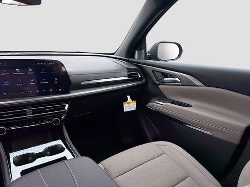 New 2026 Chevrolet Traverse LT w/ Sun and Wheel Package image 23