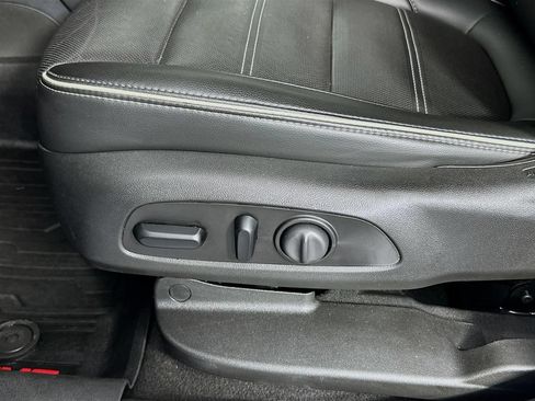 Used 2021 GMC Acadia Denali AWD/4WD image 42