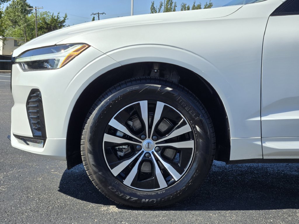 Certified 2025 Volvo XC60 B5 Core w/ Protection Package Premier AWD/4WD image 6