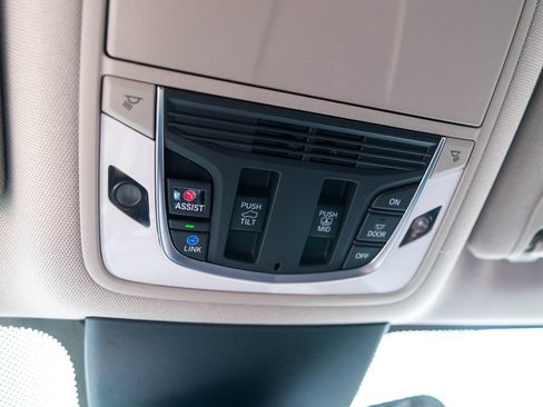 Certified 2024 Acura MDX SH-AWD w/ Advance Package image 41