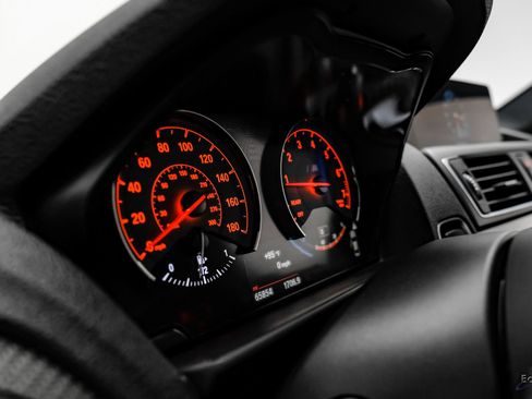 Used 2017 BMW M2 RWD image 36
