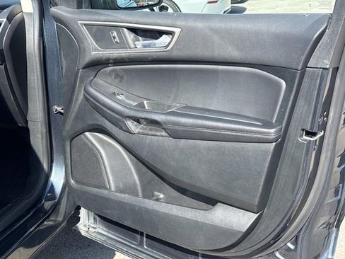 Used 2023 Ford Edge SEL image 17