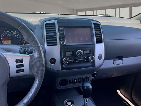 Used 2020 Nissan Frontier SV RWD image 10