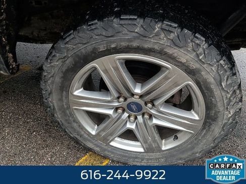 Used 2018 Ford F150 XLT w/ Equipment Group 302A Luxury AWD/4WD image 17