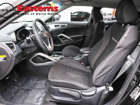 Used 2016 Hyundai Veloster image 14