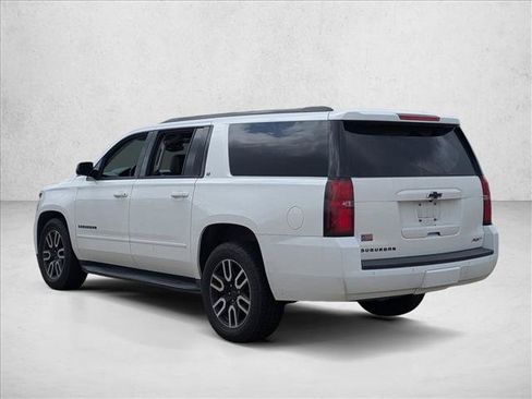 Used 2020 Chevrolet Suburban LT w/ RST Edition RWD image 8