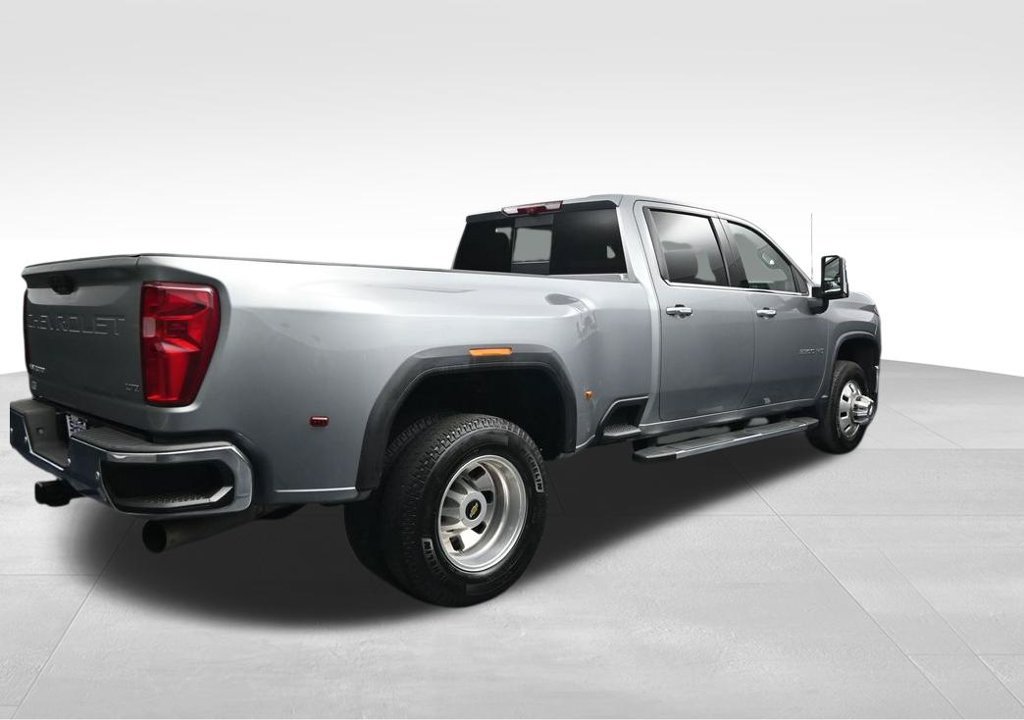Used 2025 Chevrolet Silverado 3500 LTZ w/ LTZ Plus Package AWD/4WD image 5