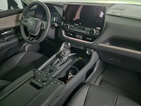 New 2026 Toyota Grand Highlander Limited image 50