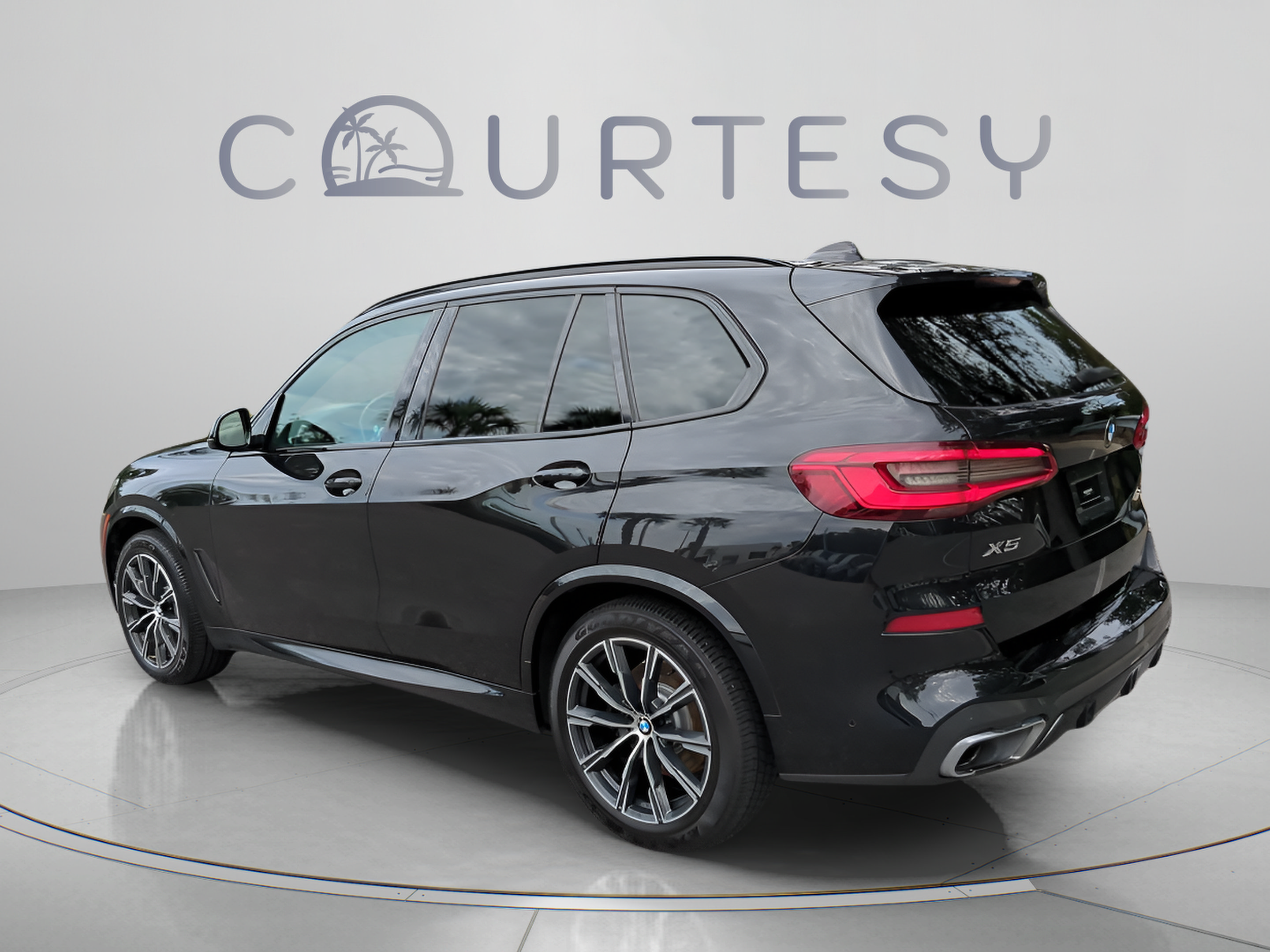 Used 2020 BMW X5 sDrive40i w/ M Sport Package RWD image 5