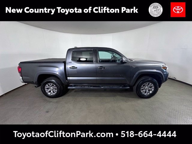 Used 2019 Toyota Tacoma SR5 AWD/4WD image 8