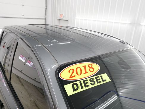 Used 2018 Nissan Titan SL w/ Midnight Edition image 2