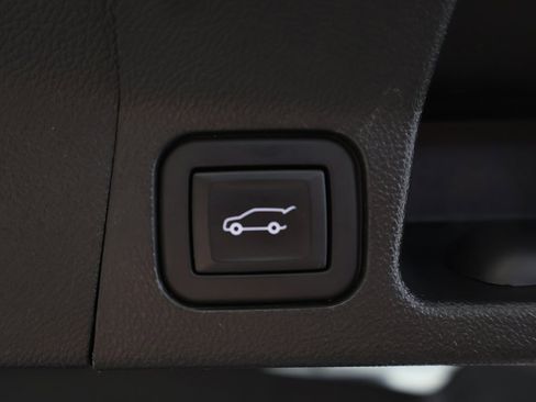 Used 2021 GMC Acadia SLT w/ Elevation Edition image 25