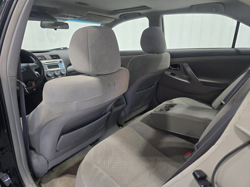 Used 2009 Toyota Camry LE image 19