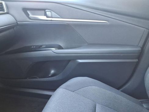 Used 2025 Toyota Camry LE FWD image 46