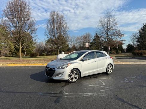 Used 2014 Hyundai Elantra GT w/ Option Group 03 image 1