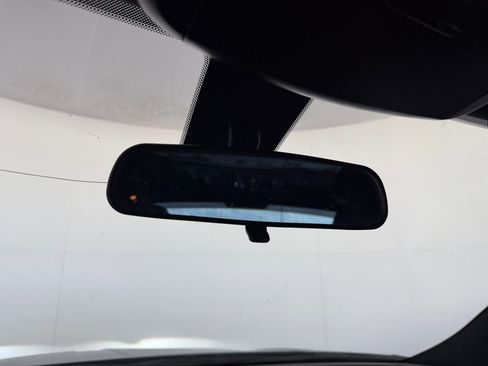 Used 2023 Dodge Charger SXT RWD image 18
