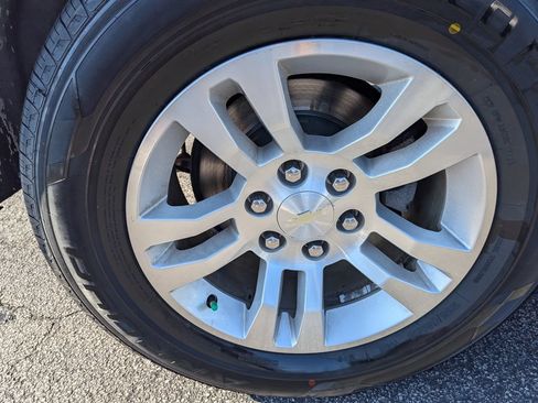 Used 2018 Chevrolet Tahoe LT AWD/4WD image 40