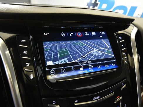 Used 2020 Cadillac Escalade Premium Luxury image 27