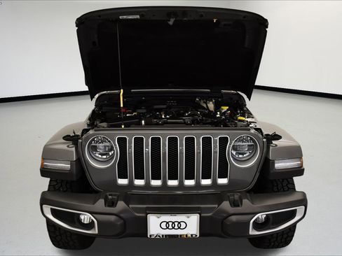 Used 2021 Jeep Wrangler Unlimited Sahara image 11