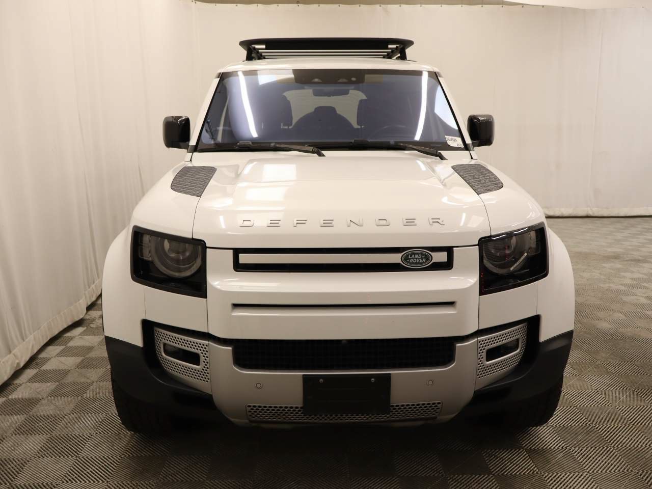 Used 2020 Land Rover Defender 110 HSE AWD/4WD image 4