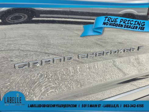 Used 2024 Jeep Grand Cherokee L Altitude RWD image 19