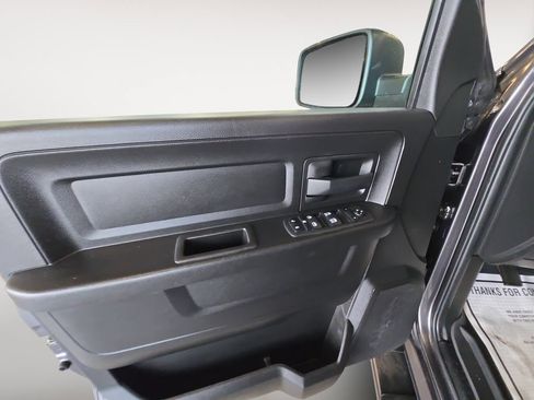 Used 2019 RAM 1500 Tradesman w/ Tradesman SXT Package AWD/4WD image 10