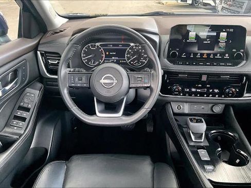 Certified 2023 Nissan Rogue SL w/ SL Premium Package image 5