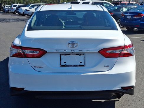 Used 2020 Toyota Camry LE image 5