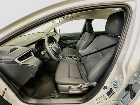 Used 2025 Toyota Corolla LE FWD image 13