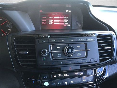 Used 2017 Honda Accord Sport image 20