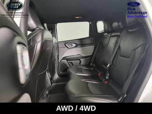 Used 2023 Jeep Compass Latitude image 15