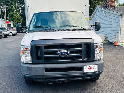 Used 2018 Ford E-350 and Econoline 350 Super Duty image 8