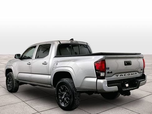 Used 2022 Toyota Tacoma SR AWD/4WD image 10