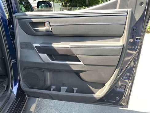 Used 2022 Toyota Tundra Platinum AWD/4WD image 11