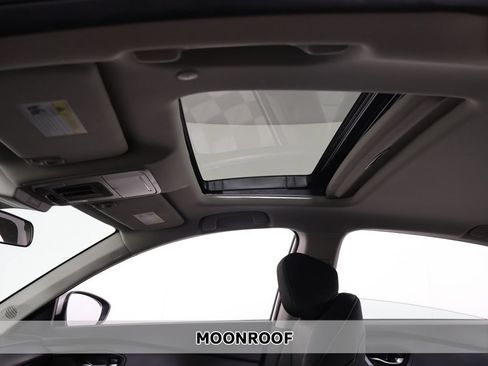 Used 2024 Honda Accord EX image 3
