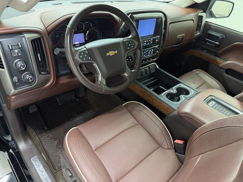 Used 2016 Chevrolet Silverado 1500 High Country w/ High Country Premium Package image 9