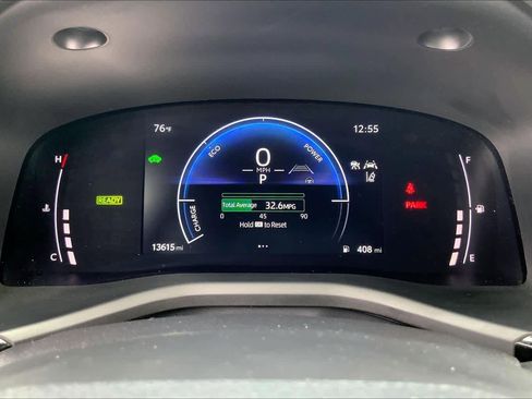 Certified 2026 Toyota Camry LE FWD image 25