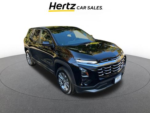 Used 2025 Chevrolet Equinox LT image 1