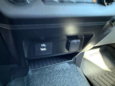 Used 2019 Ford F250 XLT w/ XLT Value Package image 29