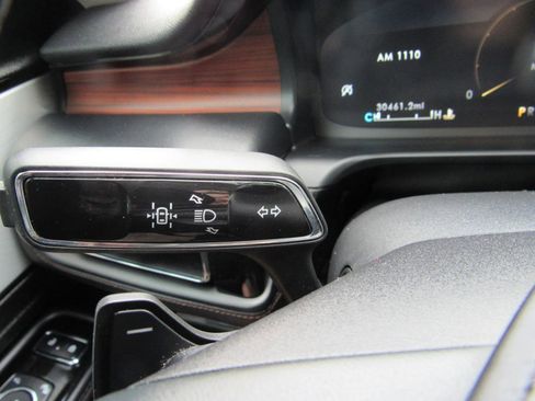 Used 2023 Lincoln Aviator Reserve w/ Equipment Group 201A AWD/4WD image 22