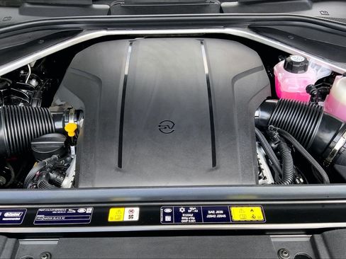 New 2026 Land Rover Range Rover Sport SV AWD/4WD image 16