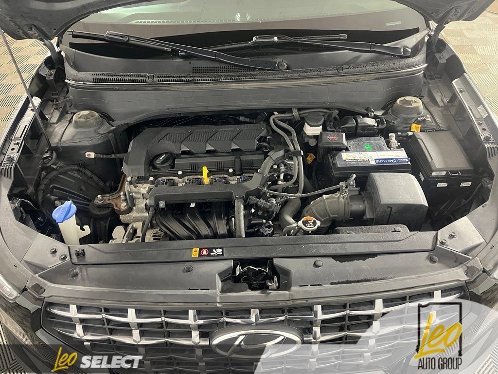 Used 2021 Hyundai Venue SEL FWD image 25