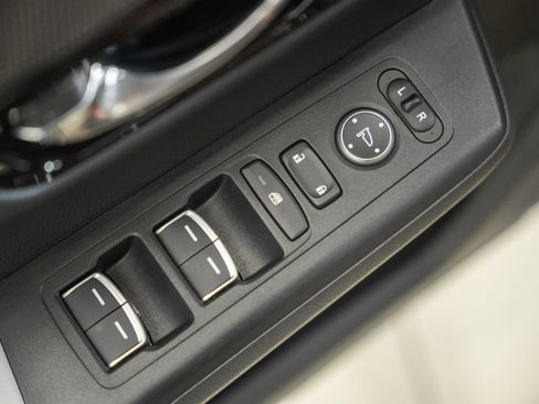 Used 2025 Honda CR-V EX-L image 40