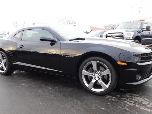 Used 2010 Chevrolet Camaro SS w/ RS Package image 3